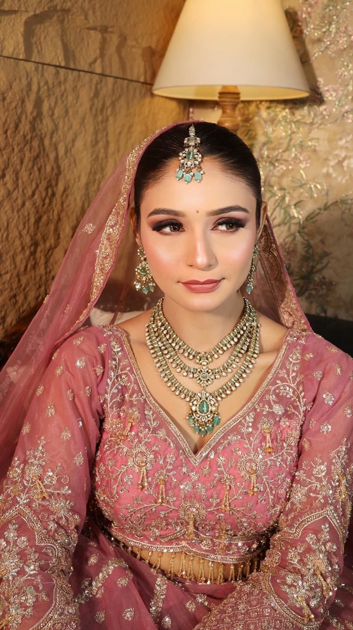 Neha Beauty Salon