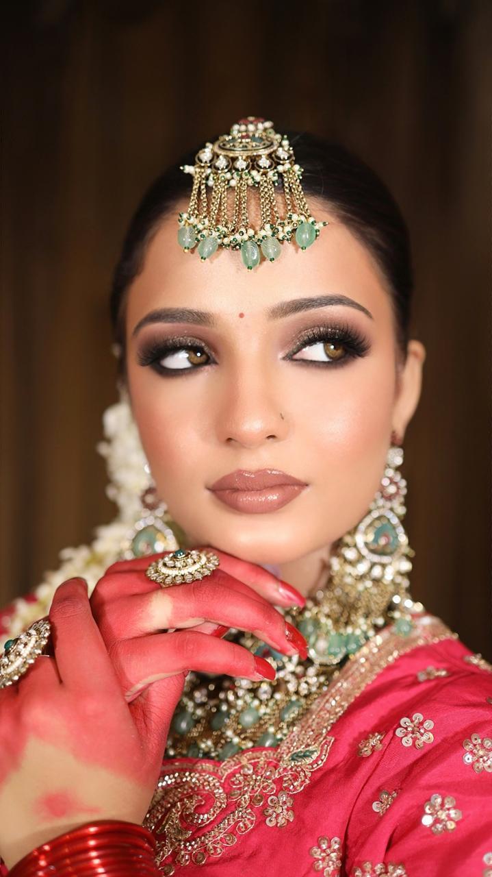 Neha Beauty Salon