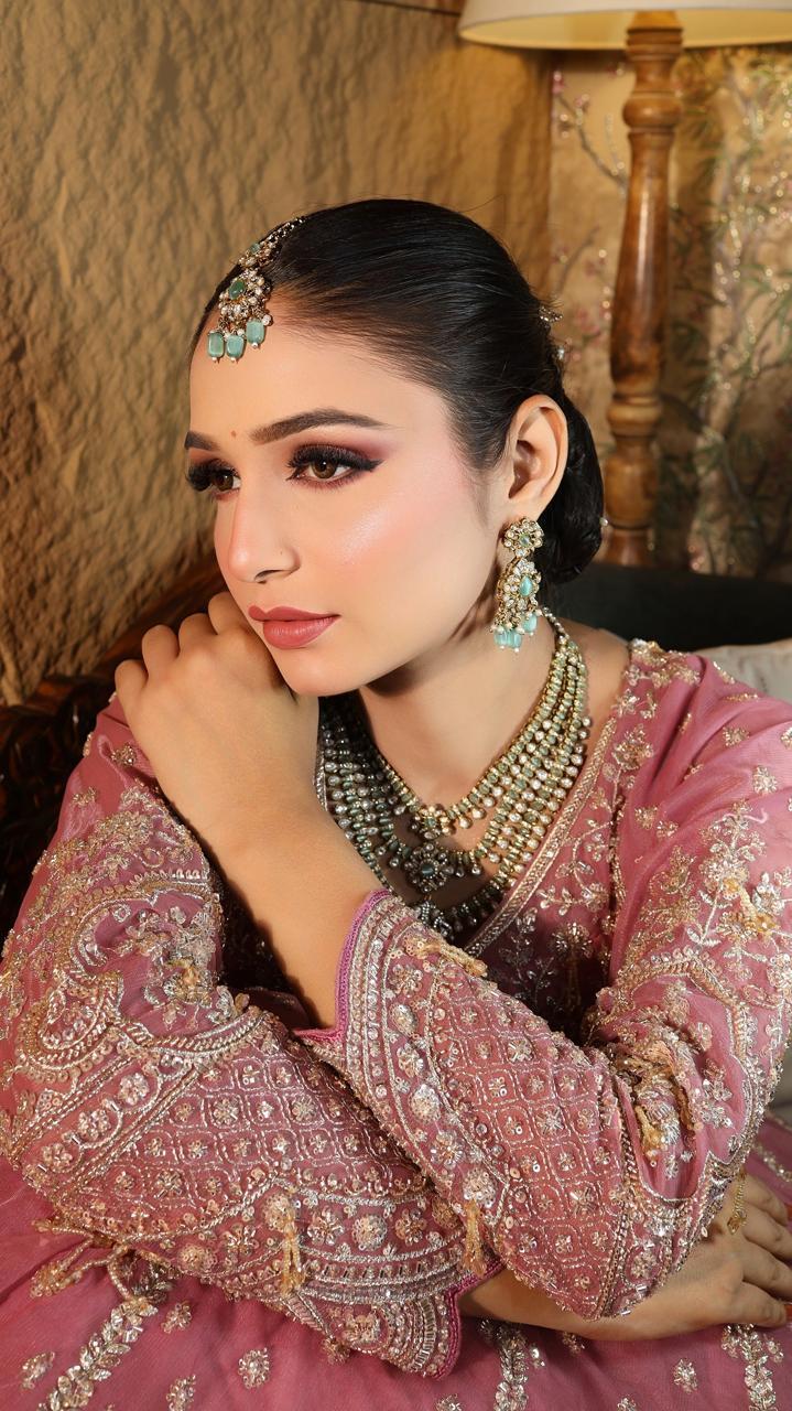 Neha Beauty Salon