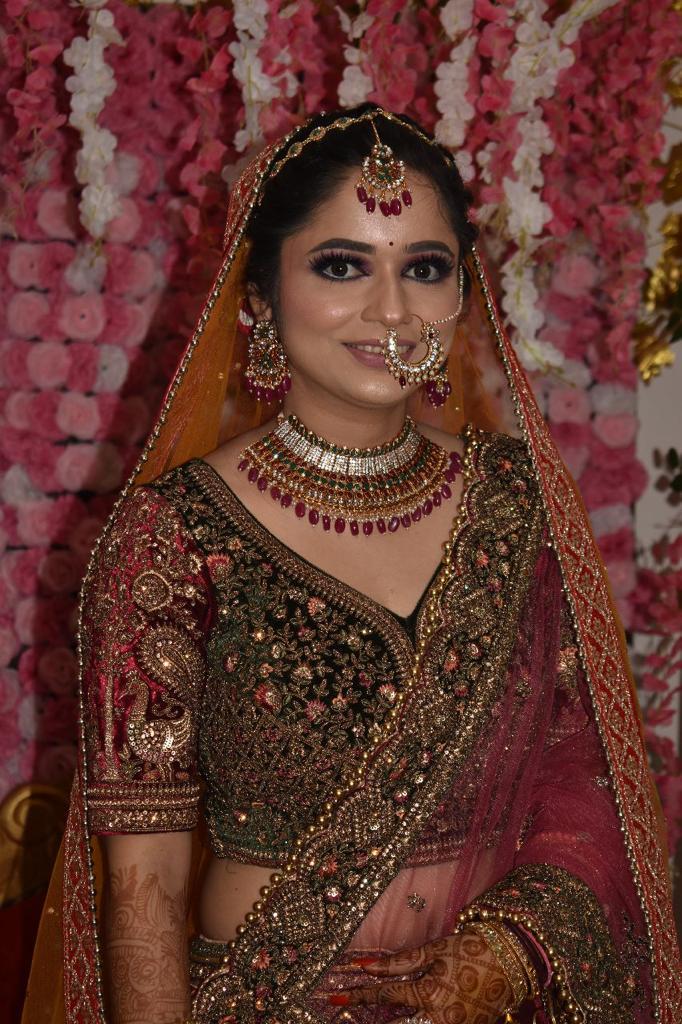 Neha Beauty Salon