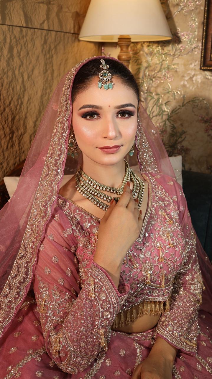 Neha Beauty Salon