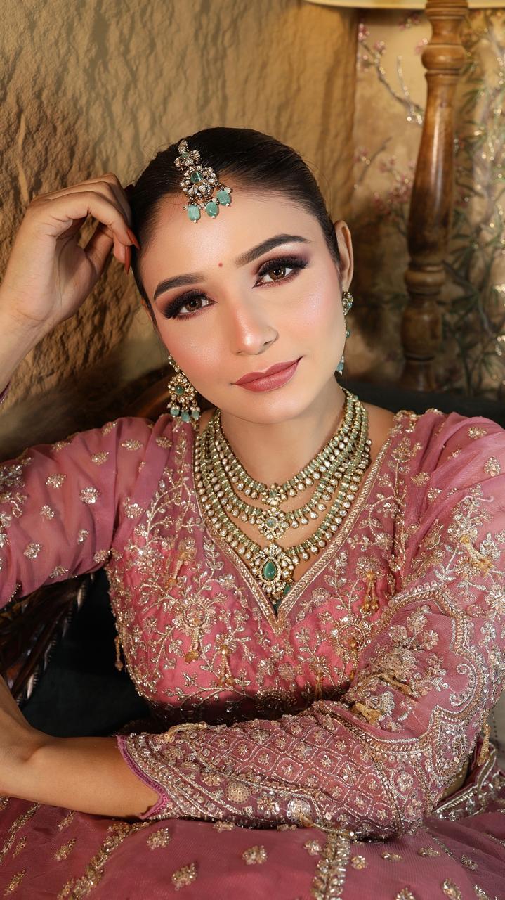 Neha Beauty Salon
