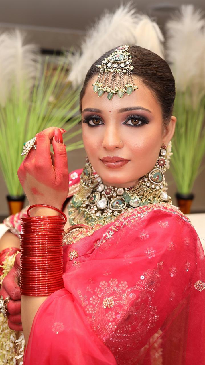 Neha Beauty Salon
