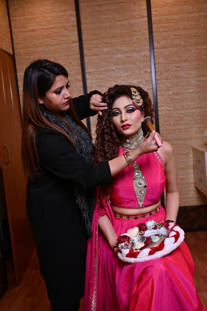 Neha Beauty Salon