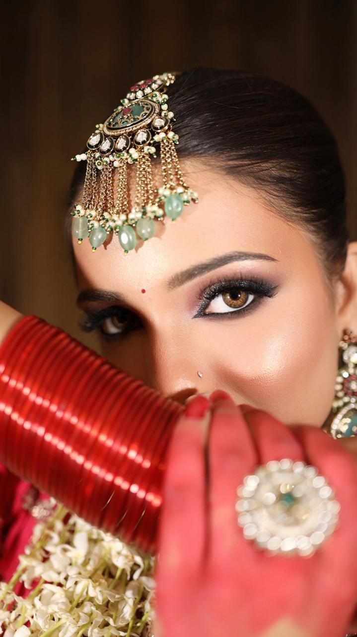 Neha Beauty Salon