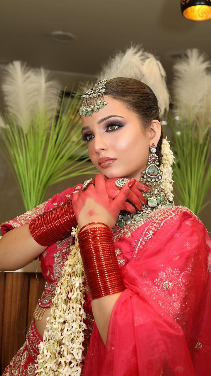 Neha Beauty Salon