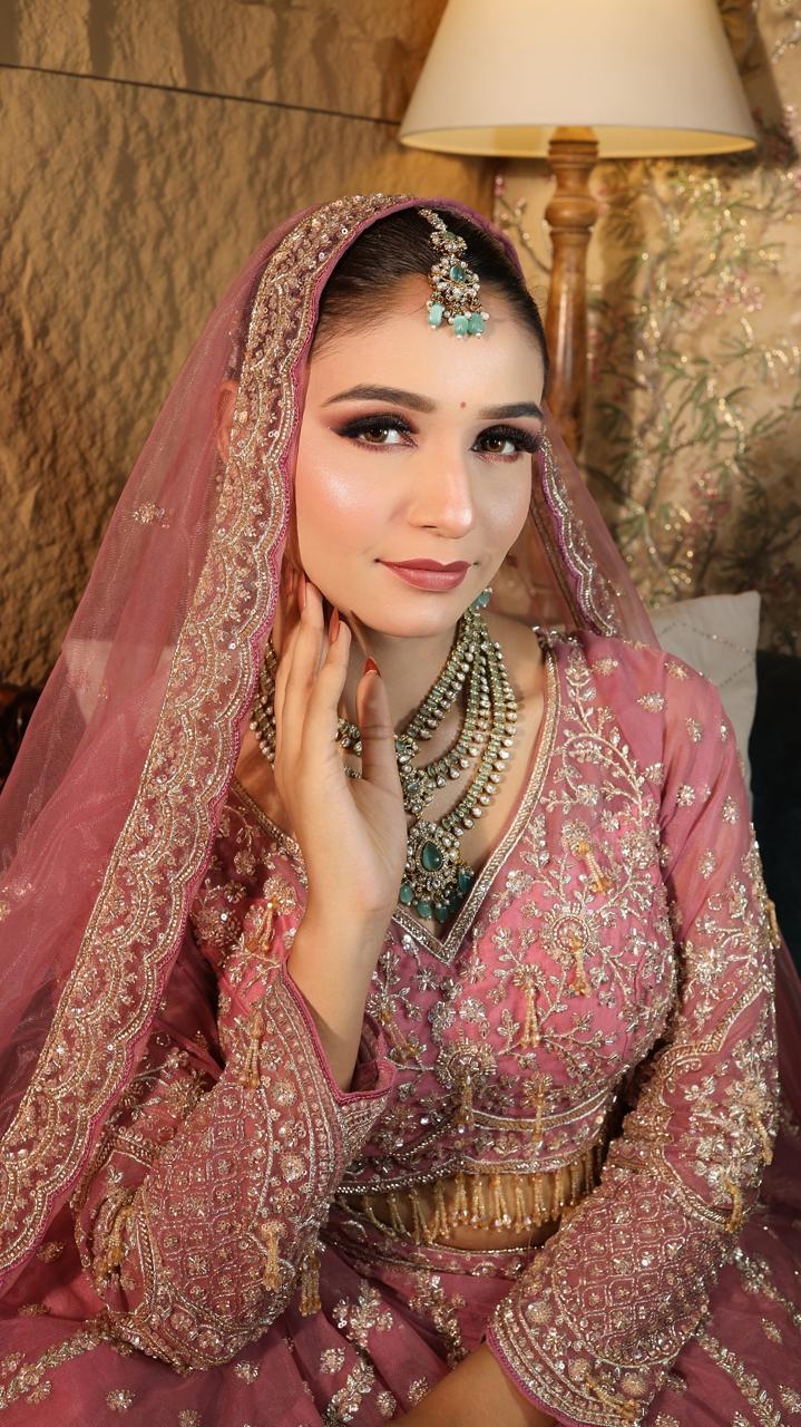 Neha Beauty Salon